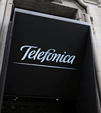 Telefónica, una de cal y otra de arena